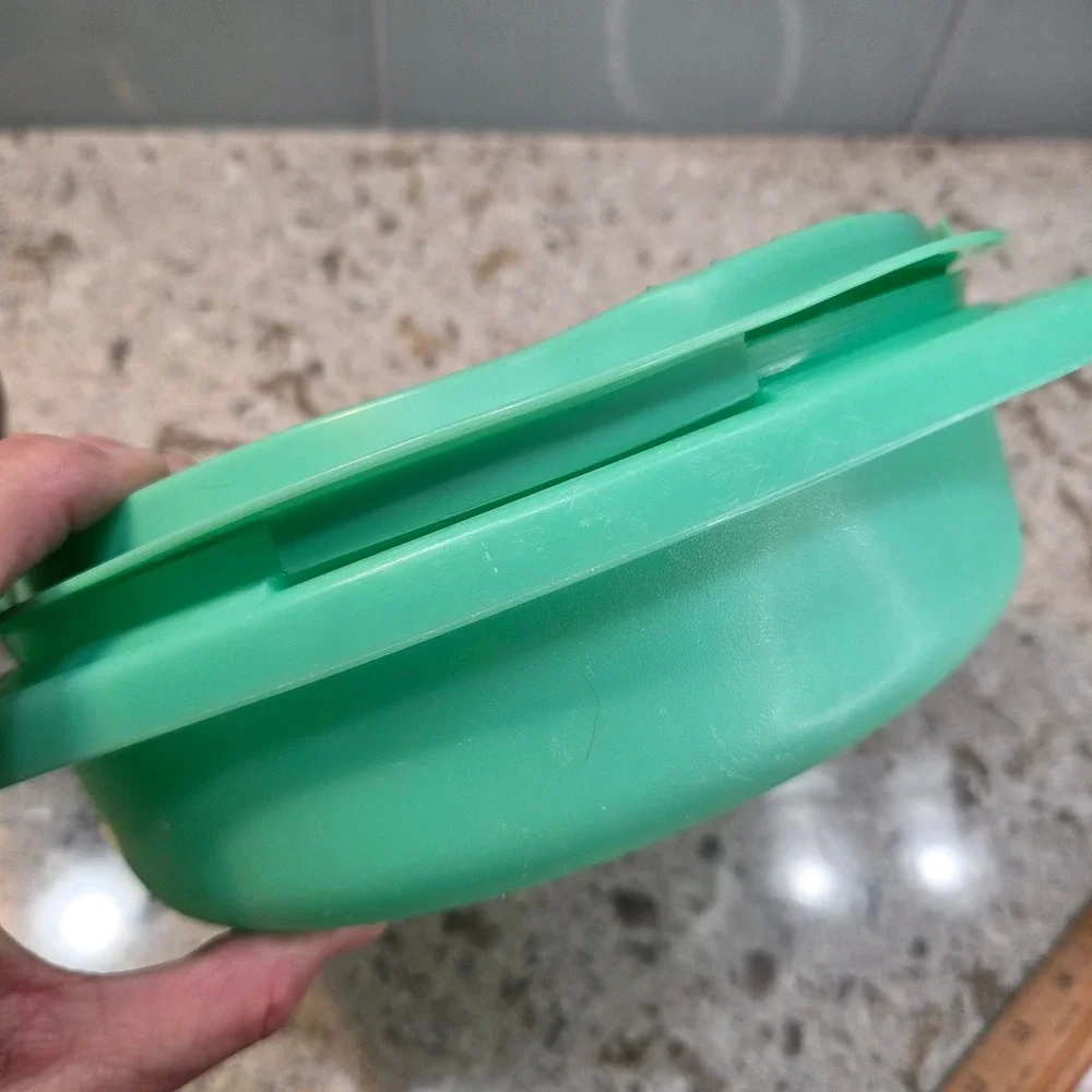 Tupperware Vintage Mint Green Grater Slicer Colander Bowl Lid Retro Kitchenware